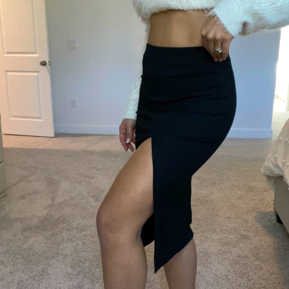 Ribbed Pencil Skirt